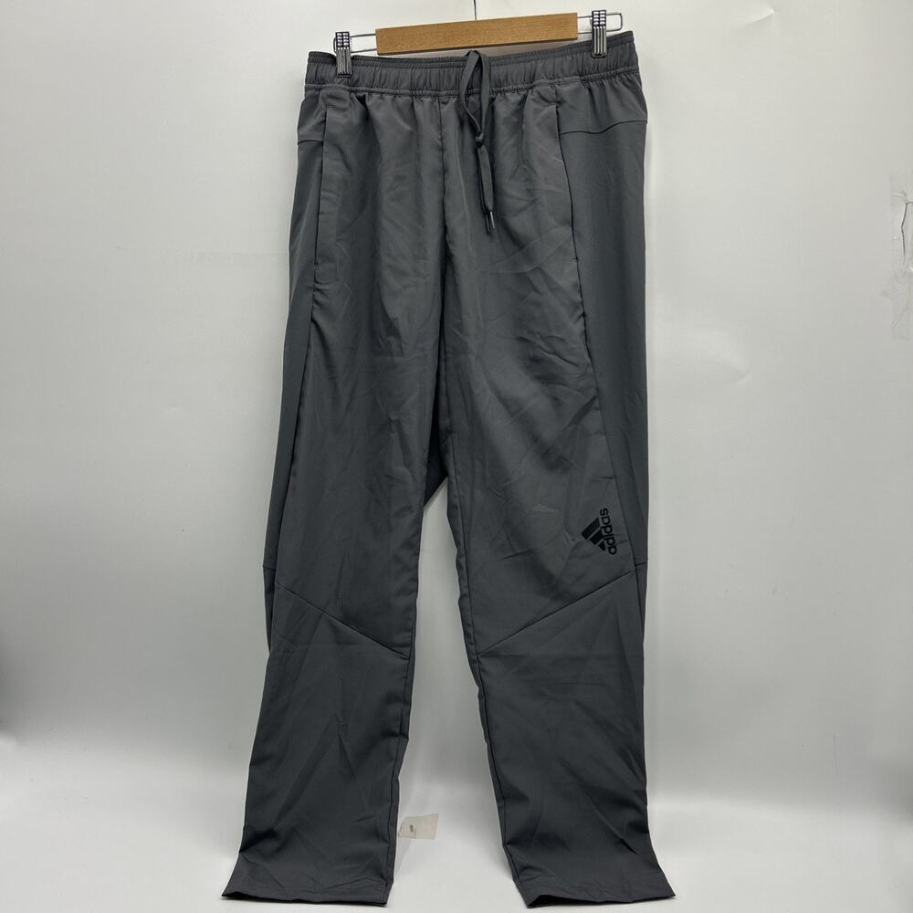 NEW Men's Adidas Gray Designed 4 Movement Training Pants Size Medium